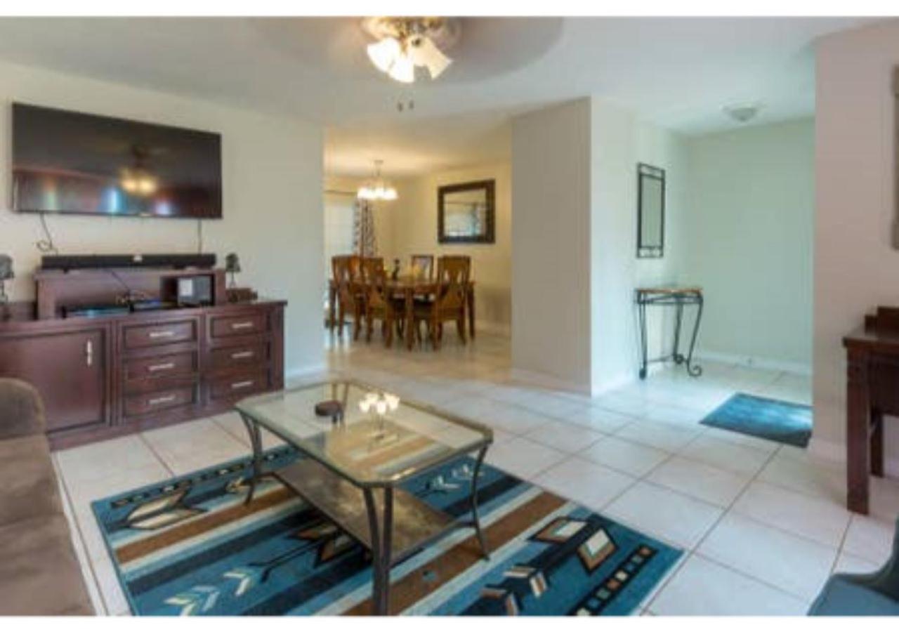 Home Away From Home! Deltona Esterno foto